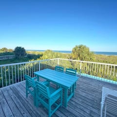 2BR Oceanfront Townhouse w/ private beach access